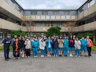 1141203國三中華商海參訪圖片